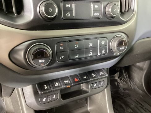 Used 2021 Chevrolet Colorado Z71 w/ Safety Package AWD/4WD image 26