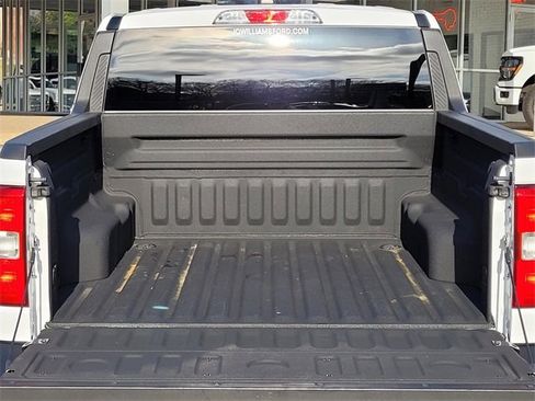 Used 2023 Ford Maverick XLT image 9