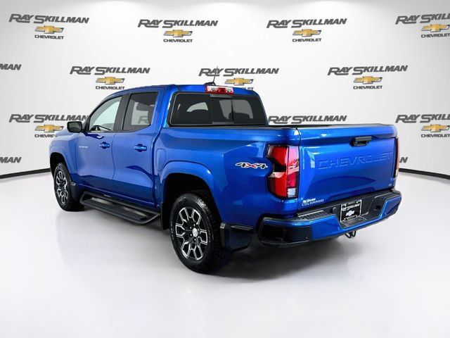 Used 2024 Chevrolet Colorado LT w/ LT Convenience Package III AWD/4WD image 5