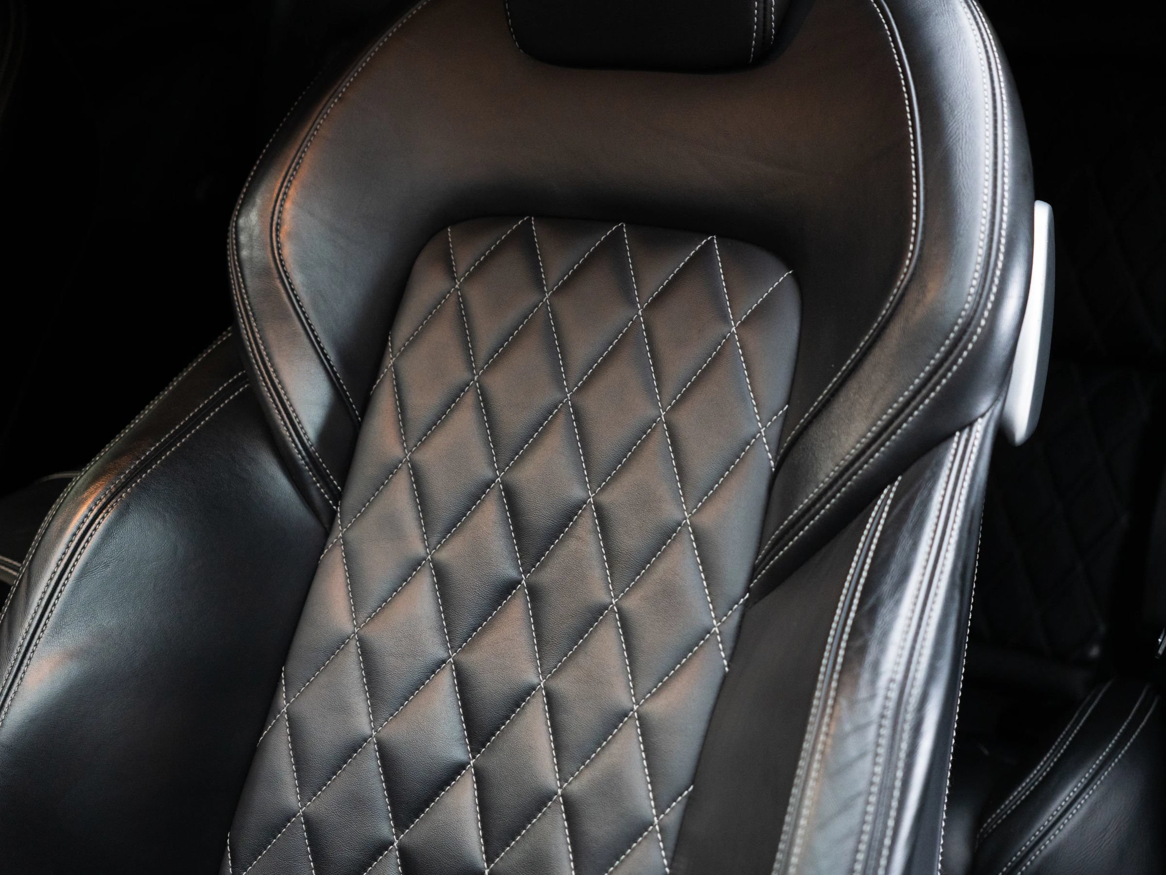 Used 2012 Ferrari FF AWD/4WD image 37