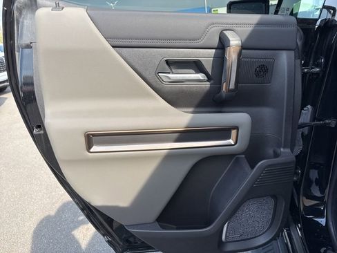 Used 2025 GMC Hummer EV 2X w/ LPO, Sport Package AWD/4WD image 30