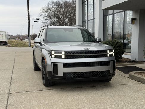 Used 2025 Hyundai Santa Fe Calligraphy image 18