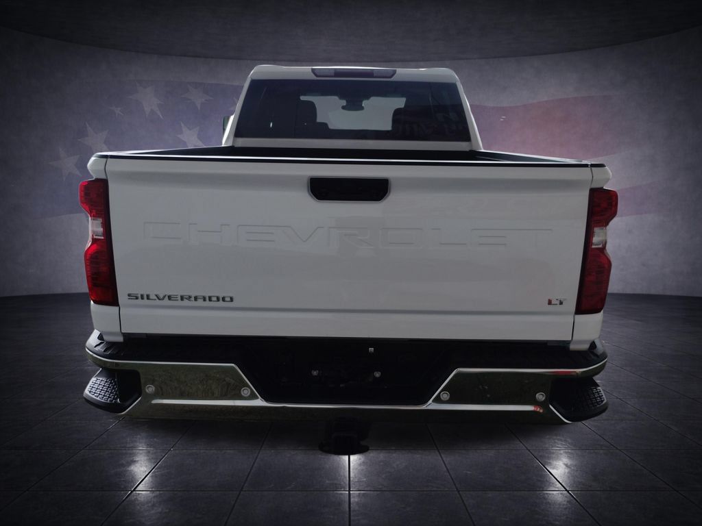 Used 2025 Chevrolet Silverado 2500 LT AWD/4WD image 4