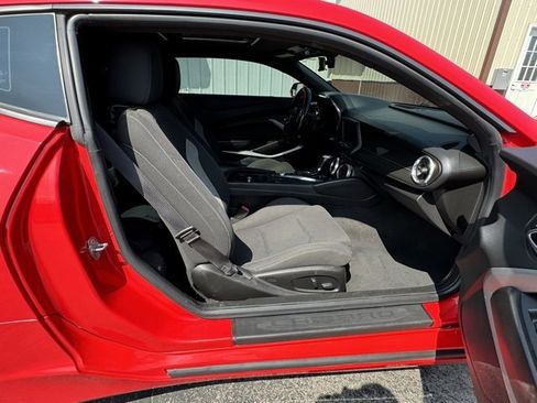Used 2018 Chevrolet Camaro LT w/ RS Package image 35