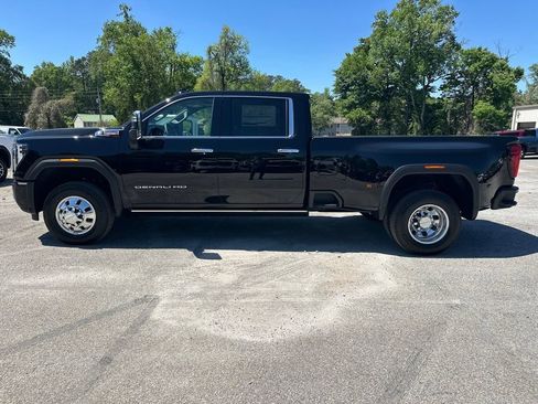 New 2026 GMC Sierra 3500 Denali w/ Denali Reserve Package AWD/4WD image 9