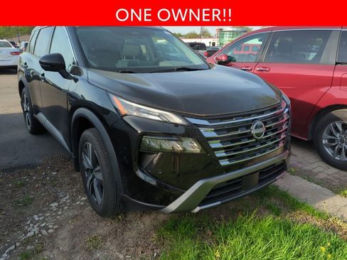 Used 2024 Nissan Rogue SL w/ SL Premium Package image 3