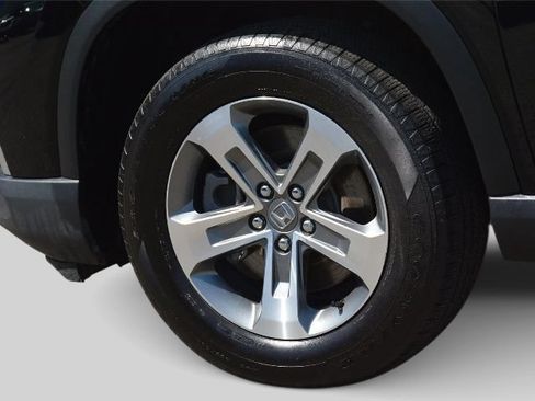 Used 2025 Honda Pilot EX-L image 33