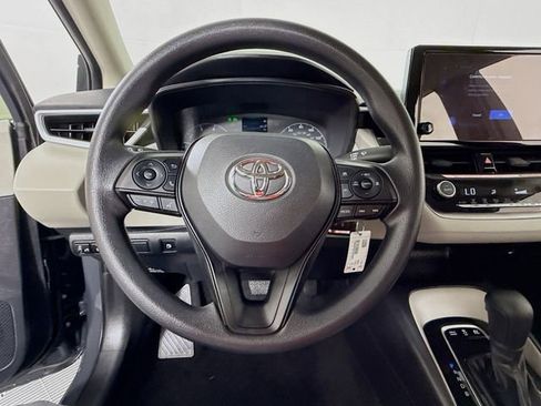 Certified 2025 Toyota Corolla LE image 11