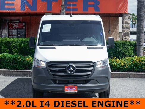 Used 2024 Mercedes-Benz Sprinter 2500 image 3