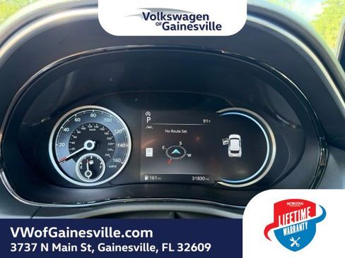 Used 2024 Genesis GV70 2.5T AWD/4WD image 19