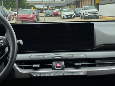 Used 2025 Kia K4 FWD image 14
