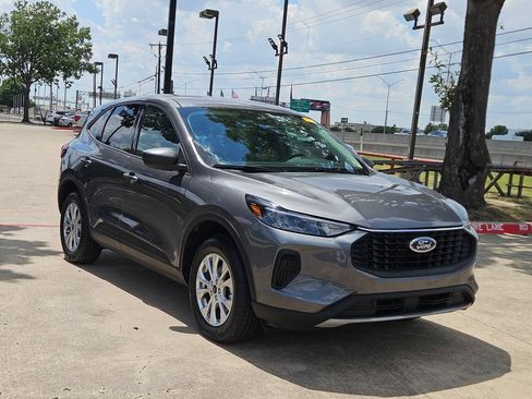 Used 2025 Ford Escape Active AWD/4WD image 7