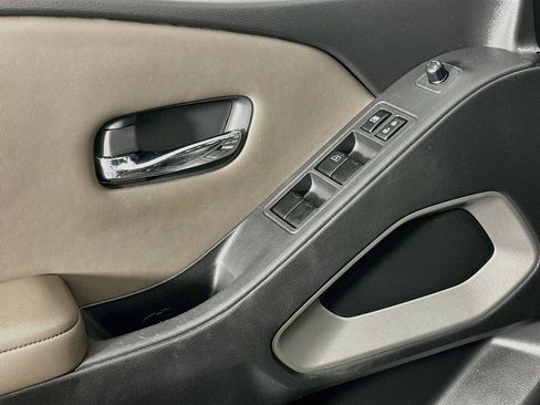 Used 2022 Nissan Frontier SV RWD image 15