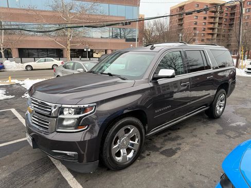 Used 2015 Chevrolet Suburban LTZ image 2