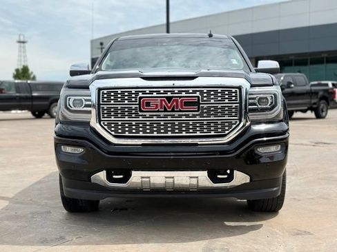 Used 2018 GMC Sierra 1500 Denali w/ Denali Ultimate Package AWD/4WD image 3