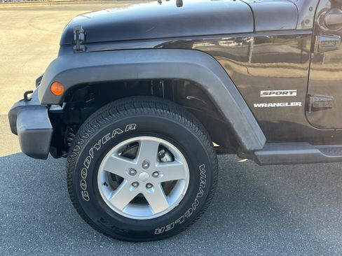 Used 2012 Jeep Wrangler Sport image 13