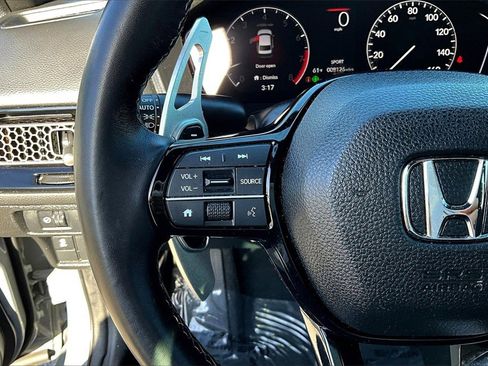 Used 2025 Honda Civic Sport image 17