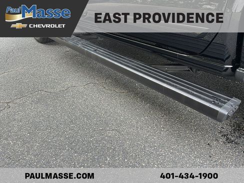 Used 2025 Chevrolet Silverado 1500 High Country w/ High Country Premium Package AWD/4WD image 9