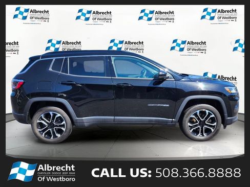 Used 2023 Jeep Compass Limited AWD/4WD image 6