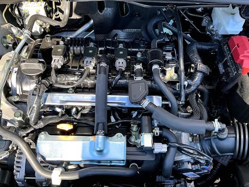 New 2025 Nissan Versa S image 17