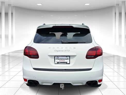 Used 2014 Porsche Cayenne GTS AWD/4WD image 4