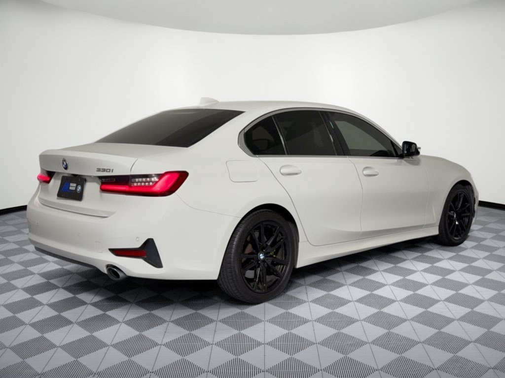 Used 2020 BMW 330i Sedan w/ Convenience Package RWD image 9