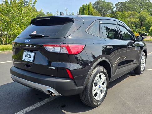Used 2022 Ford Escape S image 4