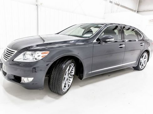 Used 2010 Lexus LS 460 L RWD image 3