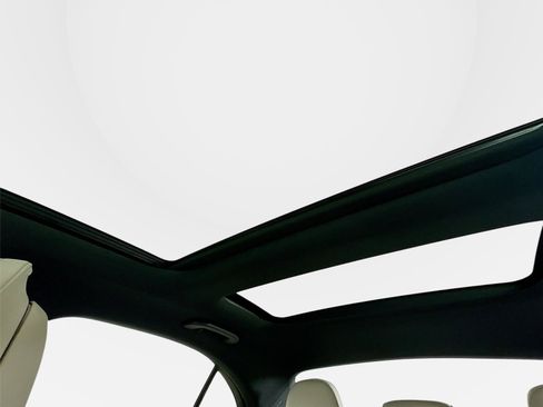 Certified 2026 Mercedes-Benz C 300 4MATIC Sedan image 27