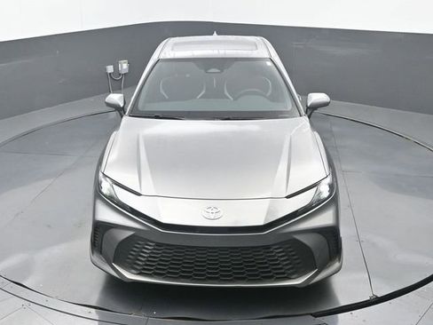 Used 2025 Toyota Camry SE w/ Multimedia Upgrade Package image 14