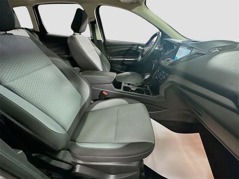 Used 2018 Ford Escape SE w/ SE Sync 3 Package image 27