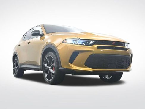 Used 2023 Dodge Hornet GT w/ Track Pack image 32