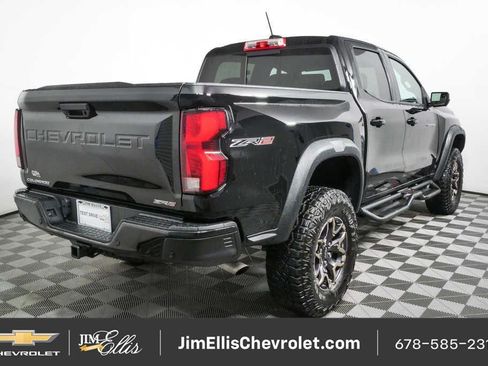 Certified 2024 Chevrolet Colorado ZR2 w/ ZR2 Convenience Package III AWD/4WD image 3