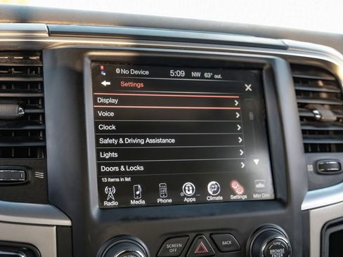 Used 2015 RAM 1500 Big Horn image 32