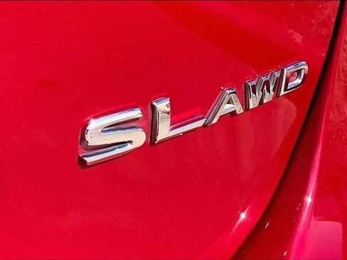 Used 2017 Nissan Rogue Sport SL w/ SL Premium Package image 10