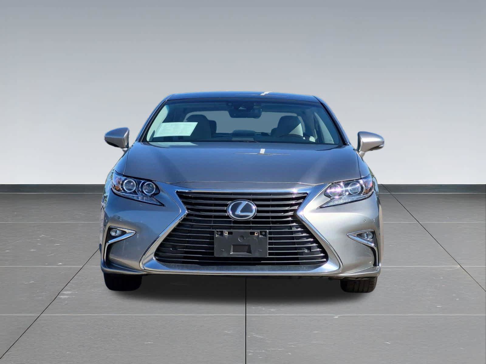 Used 2017 Lexus ES 350 w/ Luxury Package FWD image 9
