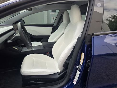 Used 2025 Tesla Model 3 Long Range RWD image 11