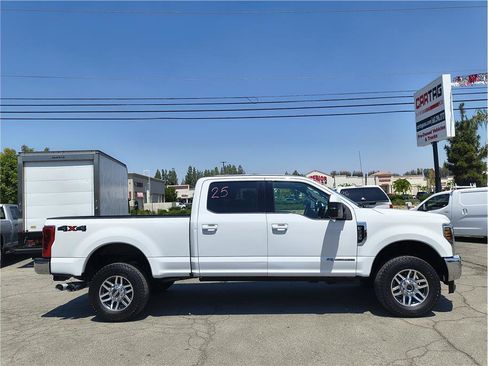 Used 2018 Ford F250 Lariat AWD/4WD image 4