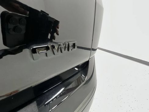 Certified 2018 Chevrolet Traverse Premier w/ Redline Edition AWD/4WD image 34