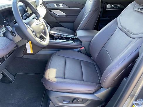New 2026 Ford Explorer Platinum image 13