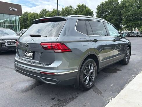 Used 2023 Volkswagen Tiguan SE FWD image 9