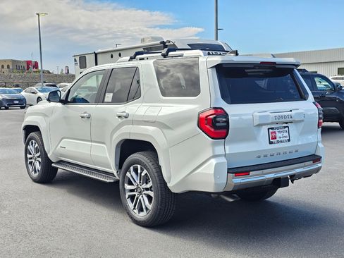 New 2026 Toyota 4Runner Limited AWD/4WD image 3