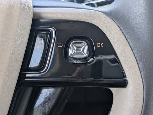 Used 2022 Lincoln Corsair FWD image 25
