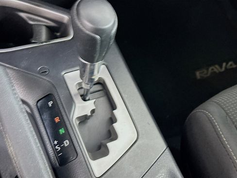 Used 2017 Toyota RAV4 XLE image 24