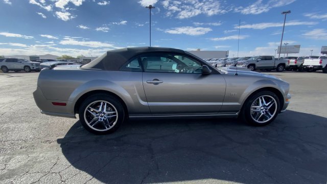 Used 2008 Ford Mustang GT RWD image 9