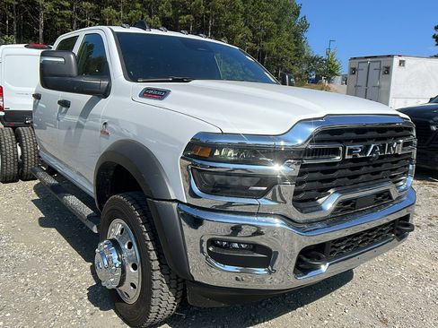 New 2025 RAM 4500 Tradesman w/ Safety Group image 5