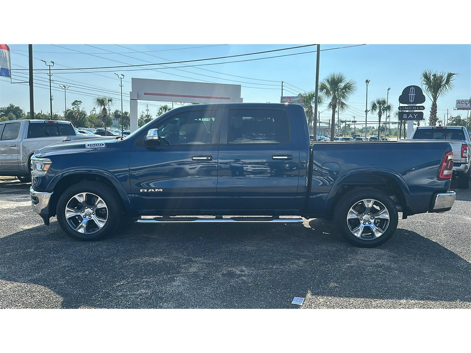 Used 2022 RAM 1500 Laramie RWD image 3