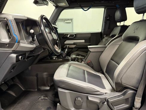 Used 2023 Ford Bronco Black Diamond AWD/4WD image 11