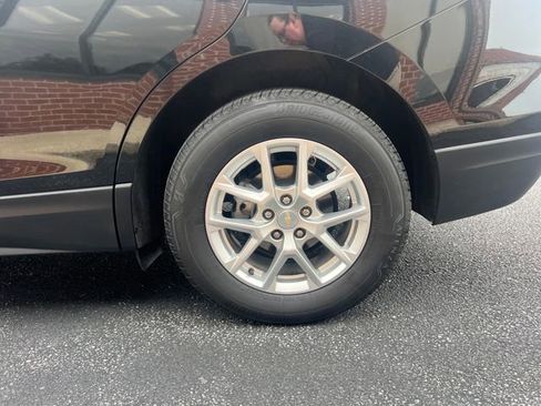Used 2023 Chevrolet Equinox LT AWD/4WD image 25