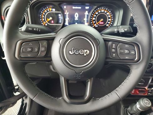 New 2025 Jeep Gladiator Rubicon image 19